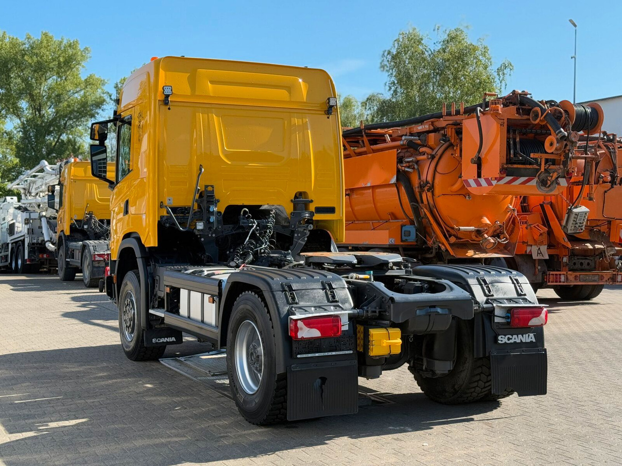 Scania G450 XT 4x4 Euro 6 SZM Kipphydraulik Blatt/ Luft - Tegljač: slika Scania G450 XT 4x4 Euro 6 SZM Kipphydraulik Blatt/ Luft - Tegljač Scania G450 XT 4x4 Euro 6 SZM Kipphydraulik Blatt/ Luft - Tegljač: slika Scania G450 XT 4x4 Euro 6 SZM Kipphydraulik Blatt/ Luft - Tegljač