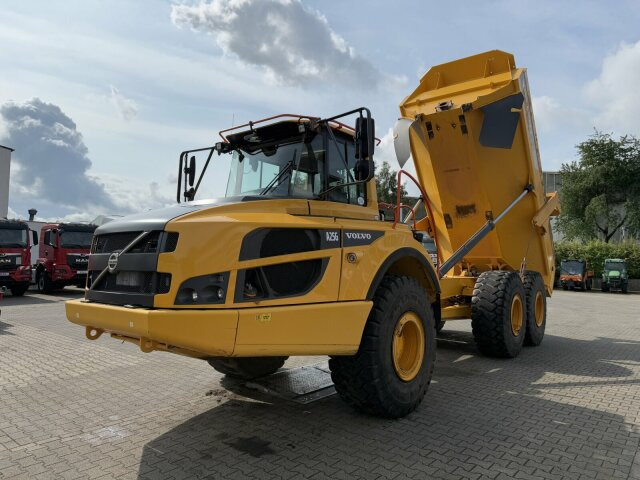 Volvo A25G Dumper 10.197 h Baujahr 2021 - Zglobni istovarivač: slika Volvo A25G Dumper 10.197 h Baujahr 2021 - Zglobni istovarivač Volvo A25G Dumper 10.197 h Baujahr 2021 - Zglobni istovarivač: slika Volvo A25G Dumper 10.197 h Baujahr 2021 - Zglobni istovarivač