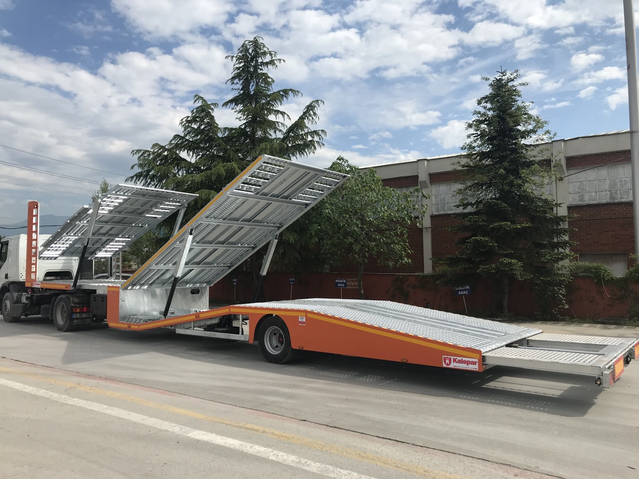 Novi Poluprikolica za prijevoz automobila KALEPAR KLP 119V5 Autotransporter: slika Novi Poluprikolica za prijevoz automobila KALEPAR KLP 119V5 Autotransporter Novi Poluprikolica za prijevoz automobila KALEPAR KLP 119V5 Autotransporter: slika Novi Poluprikolica za prijevoz automobila KALEPAR KLP 119V5 Autotransporter