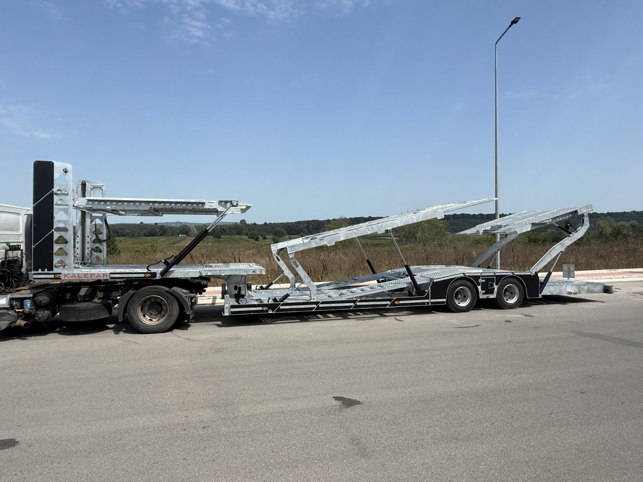 KALEPAR KLP 228V6M4 - 6 Loader Autotransporter - Poluprikolica za prijevoz automobila: slika KALEPAR KLP 228V6M4 - 6 Loader Autotransporter - Poluprikolica za prijevoz automobila KALEPAR KLP 228V6M4 - 6 Loader Autotransporter - Poluprikolica za prijevoz automobila: slika KALEPAR KLP 228V6M4 - 6 Loader Autotransporter - Poluprikolica za prijevoz automobila