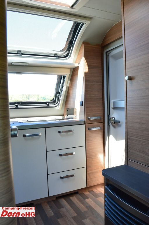 Kamp prikolica Weinsberg CaraOne 390 PUH ATC: slika Kamp prikolica Weinsberg CaraOne 390 PUH ATC