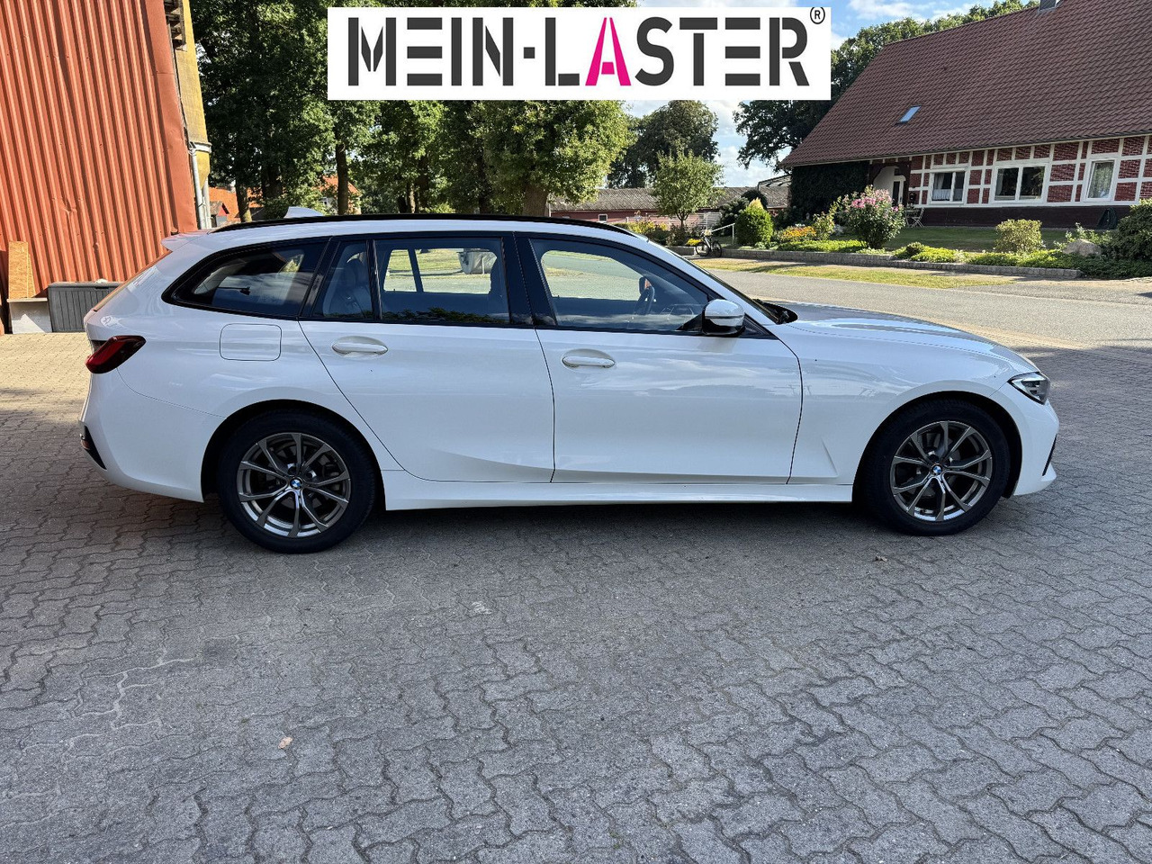 BMW 320 d xDrive touring Sport Line shadow AHK - Karavan: slika BMW 320 d xDrive touring Sport Line shadow AHK - Karavan BMW 320 d xDrive touring Sport Line shadow AHK - Karavan: slika BMW 320 d xDrive touring Sport Line shadow AHK - Karavan