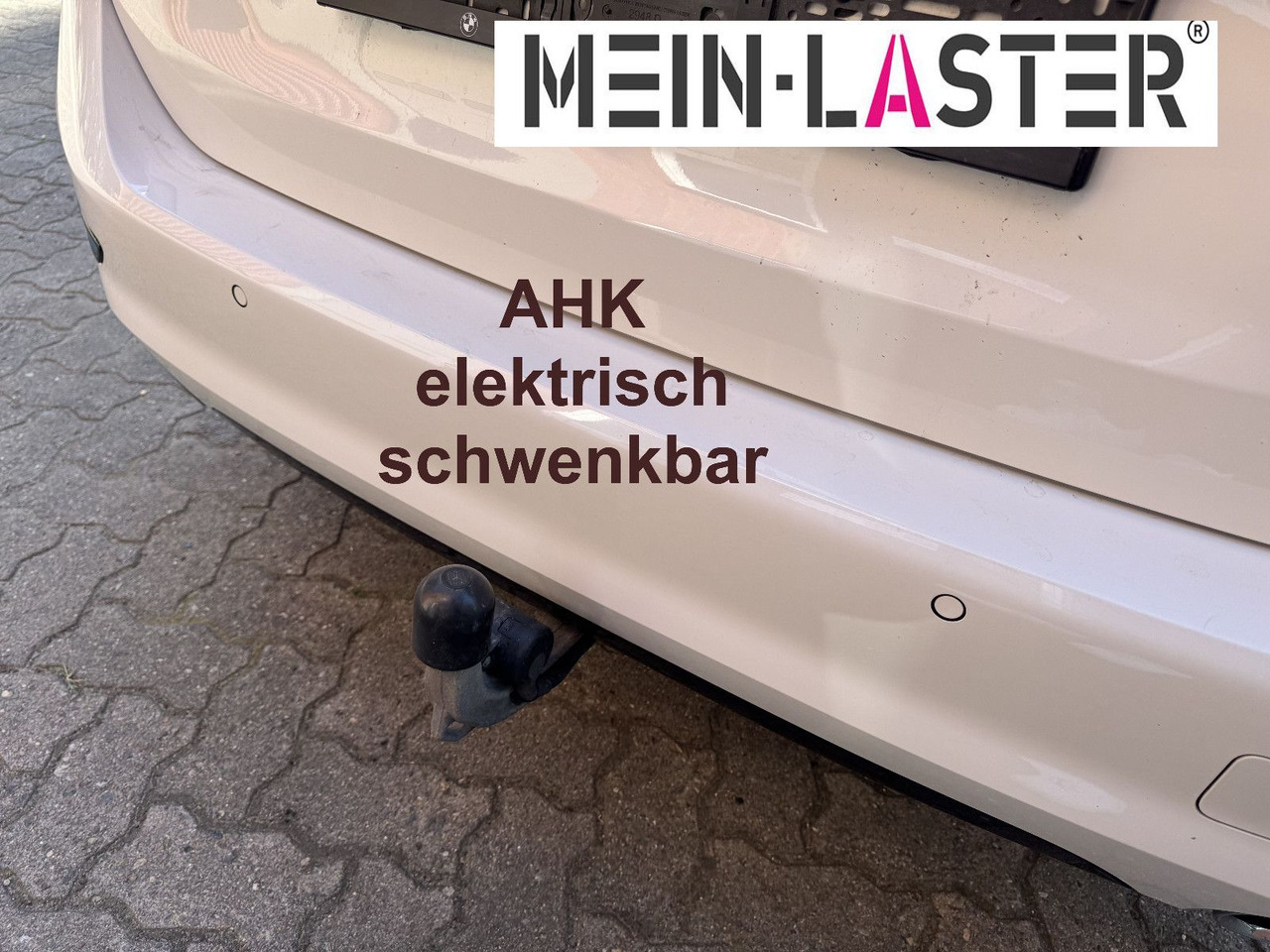 Karavan BMW 320 d xDrive touring Sport Line shadow AHK: slika Karavan BMW 320 d xDrive touring Sport Line shadow AHK