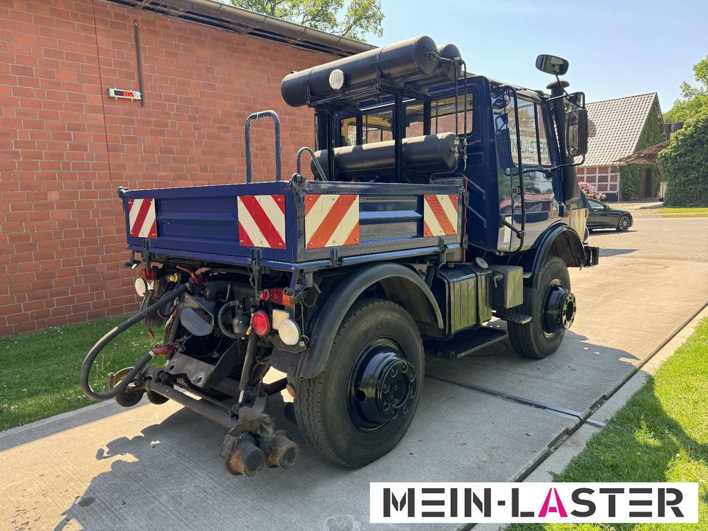 Mercedes-Benz U 1600 Zweiweg ZW 100 AHK 600t nur 14.084 km - Kamion: slika Mercedes-Benz U 1600 Zweiweg ZW 100 AHK 600t nur 14.084 km - Kamion Mercedes-Benz U 1600 Zweiweg ZW 100 AHK 600t nur 14.084 km - Kamion: slika Mercedes-Benz U 1600 Zweiweg ZW 100 AHK 600t nur 14.084 km - Kamion