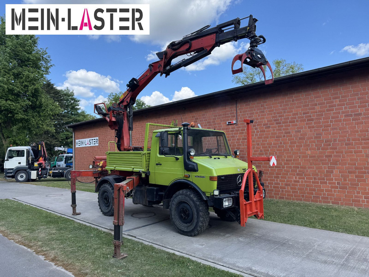 Unimog U 1650 PK 10500 Kran 15 m max. 3,9 t Seilwinde - Kamion s kranom: slika Unimog U 1650 PK 10500 Kran 15 m max. 3,9 t Seilwinde - Kamion s kranom Unimog U 1650 PK 10500 Kran 15 m max. 3,9 t Seilwinde - Kamion s kranom: slika Unimog U 1650 PK 10500 Kran 15 m max. 3,9 t Seilwinde - Kamion s kranom
