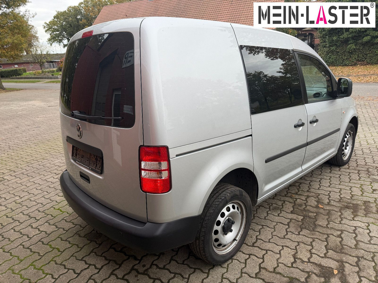 Volkswagen Caddy 2.0 TDI Kasten Soccer 4Motion Automatik - Karavan: slika  Volkswagen Caddy 2.0 TDI Kasten Soccer 4Motion Automatik - Karavan Volkswagen Caddy 2.0 TDI Kasten Soccer 4Motion Automatik - Karavan: slika  Volkswagen Caddy 2.0 TDI Kasten Soccer 4Motion Automatik - Karavan