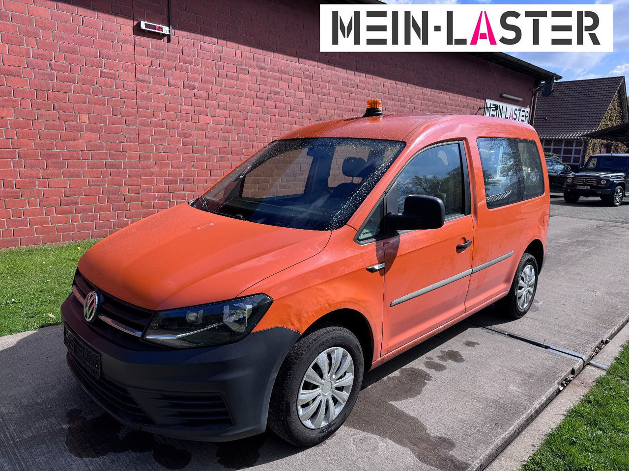 Volkswagen Caddy 2.0 TDI Klima 1. Hand 73.300 km - Putnički kombi: slika Volkswagen Caddy 2.0 TDI Klima 1. Hand 73.300 km - Putnički kombi Volkswagen Caddy 2.0 TDI Klima 1. Hand 73.300 km - Putnički kombi: slika Volkswagen Caddy 2.0 TDI Klima 1. Hand 73.300 km - Putnički kombi