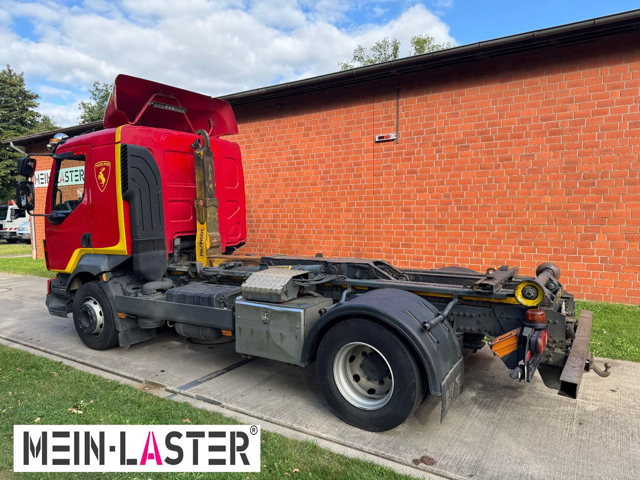 Volvo FL 250 Palfinger T10Duo City + StandardContainer - Kamion s kukastom dizalicom: slika Volvo FL 250 Palfinger T10Duo City + StandardContainer - Kamion s kukastom dizalicom Volvo FL 250 Palfinger T10Duo City + StandardContainer - Kamion s kukastom dizalicom: slika Volvo FL 250 Palfinger T10Duo City + StandardContainer - Kamion s kukastom dizalicom