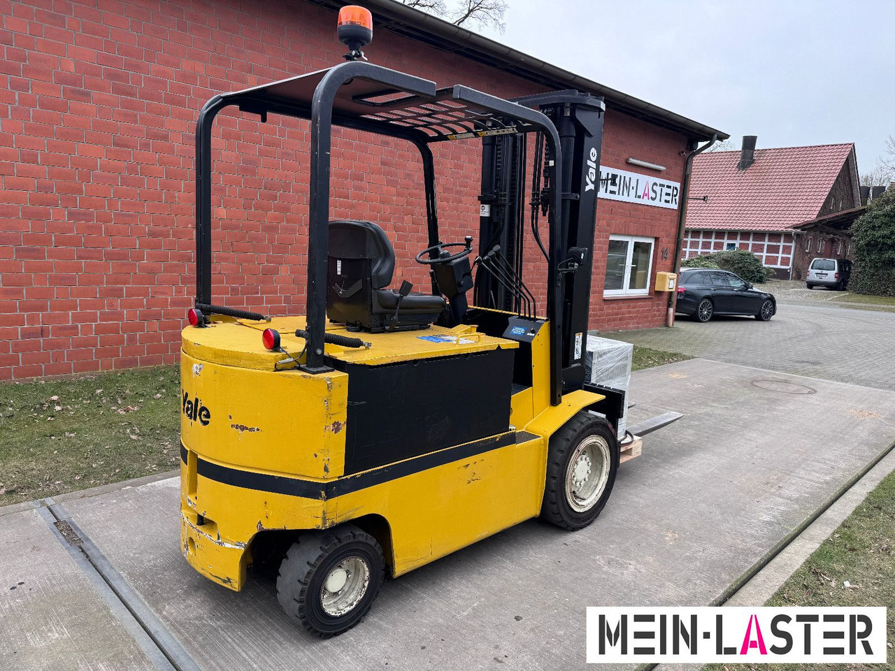 Yale ERP 40 AKE 4.000 kg - 3,6 m Zusatzhydraulik 1.Hd - Električni viličar: slika Yale ERP 40 AKE 4.000 kg - 3,6 m Zusatzhydraulik 1.Hd - Električni viličar Yale ERP 40 AKE 4.000 kg - 3,6 m Zusatzhydraulik 1.Hd - Električni viličar: slika Yale ERP 40 AKE 4.000 kg - 3,6 m Zusatzhydraulik 1.Hd - Električni viličar