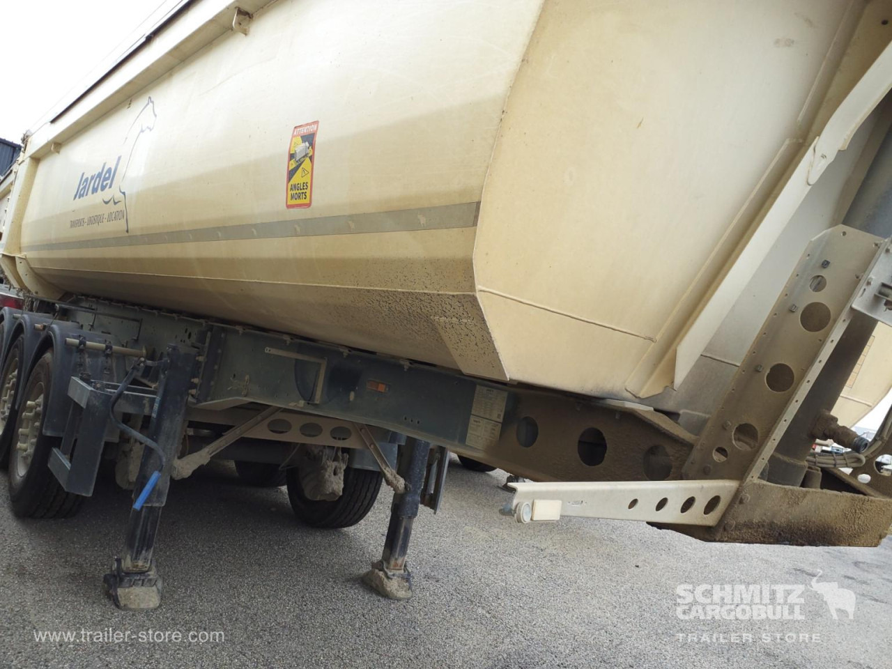 SCHMITZ Tipper Steel half pipe body 26m³ - Kiper poluprikolica: slika SCHMITZ Tipper Steel half pipe body 26m³ - Kiper poluprikolica SCHMITZ Tipper Steel half pipe body 26m³ - Kiper poluprikolica: slika SCHMITZ Tipper Steel half pipe body 26m³ - Kiper poluprikolica