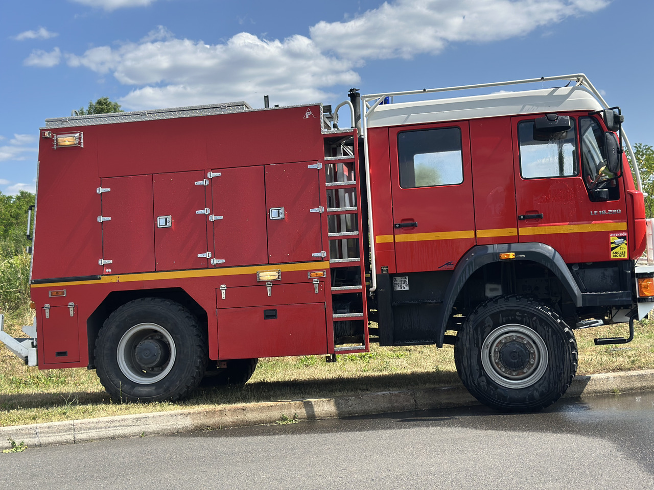 SHACMAN LE. 18-220 - Vatrogasno vozilo: slika SHACMAN LE. 18-220 - Vatrogasno vozilo SHACMAN LE. 18-220 - Vatrogasno vozilo: slika SHACMAN LE. 18-220 - Vatrogasno vozilo