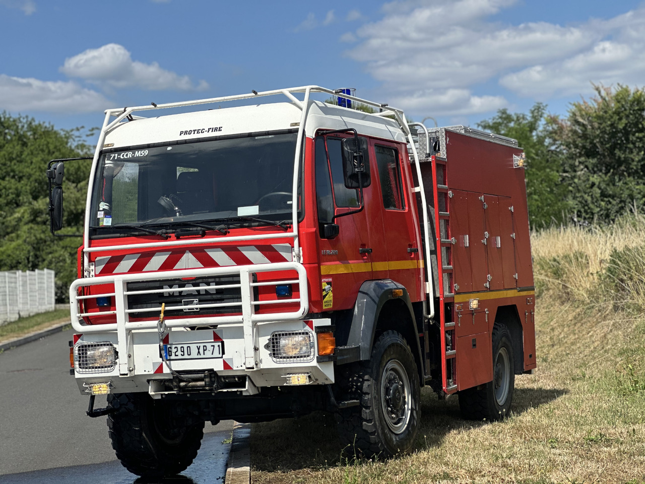 SHACMAN LE. 18-220 - Vatrogasno vozilo: slika SHACMAN LE. 18-220 - Vatrogasno vozilo SHACMAN LE. 18-220 - Vatrogasno vozilo: slika SHACMAN LE. 18-220 - Vatrogasno vozilo