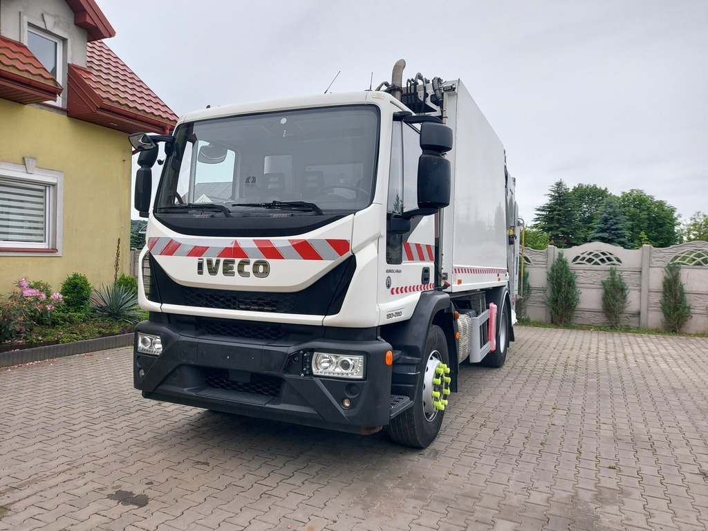 IVECO Eurocargo - Kamion za odvoz smeća: slika IVECO Eurocargo - Kamion za odvoz smeća IVECO Eurocargo - Kamion za odvoz smeća: slika IVECO Eurocargo - Kamion za odvoz smeća