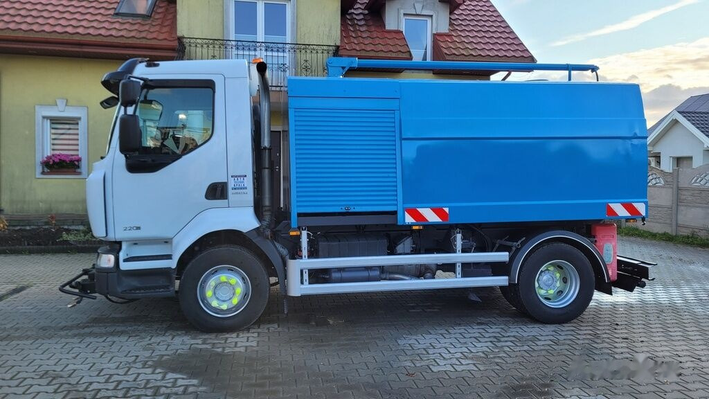 Renault Midlum WATER STREET CLEANER 8000l. laveuse - Namjenska/ Posebna vozila: slika Renault Midlum WATER STREET CLEANER 8000l. laveuse - Namjenska/ Posebna vozila Renault Midlum WATER STREET CLEANER 8000l. laveuse - Namjenska/ Posebna vozila: slika Renault Midlum WATER STREET CLEANER 8000l. laveuse - Namjenska/ Posebna vozila