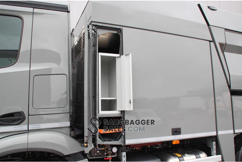Vakum kamion Mercedes-Benz Arocs 3251 RSP ESE 6 RD 8000 F1 New Generation: slika Vakum kamion Mercedes-Benz Arocs 3251 RSP ESE 6 RD 8000 F1 New Generation