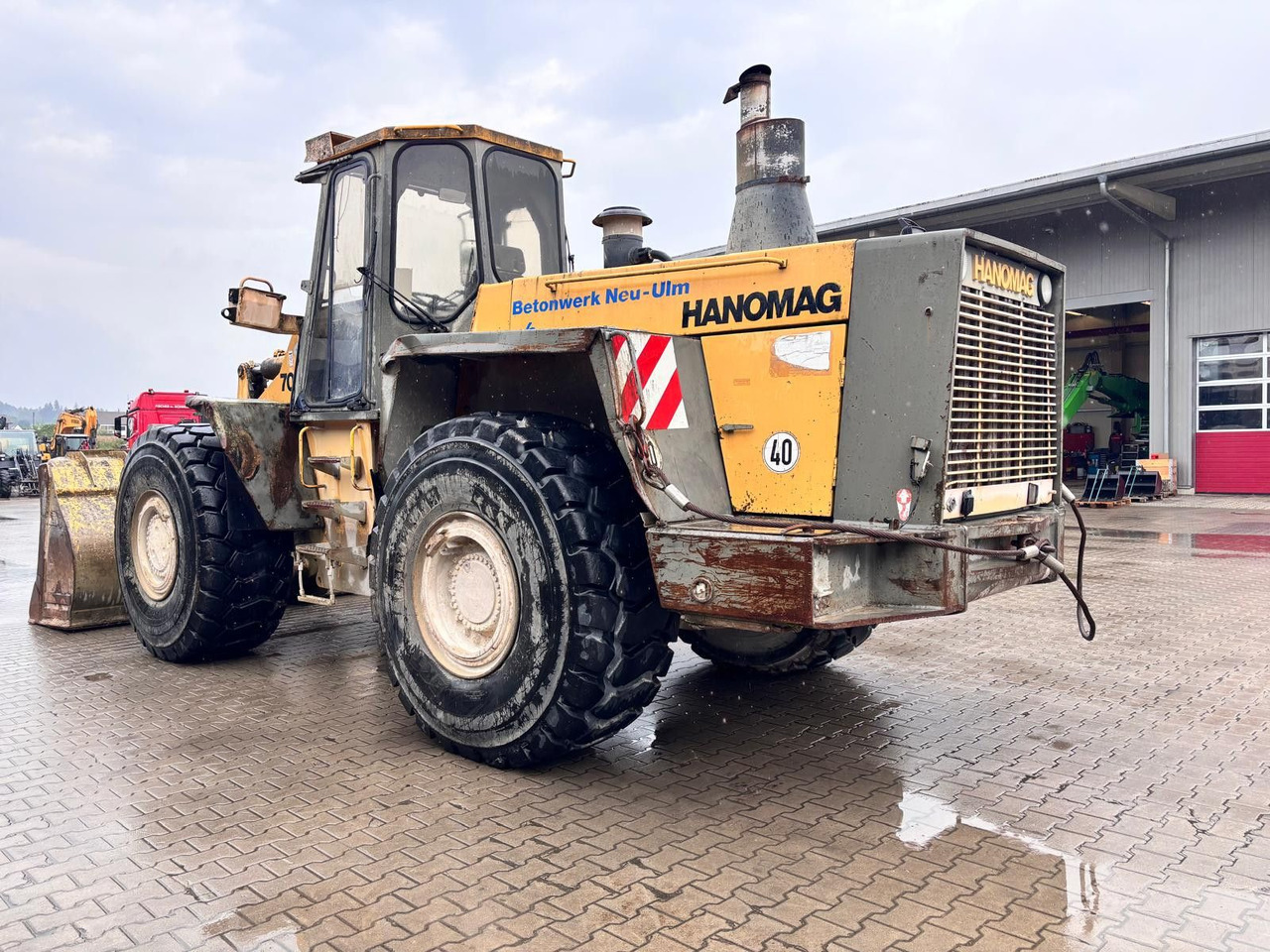 Hanomag 70E - Utovarivač na kotačima: slika Hanomag 70E - Utovarivač na kotačima Hanomag 70E - Utovarivač na kotačima: slika Hanomag 70E - Utovarivač na kotačima