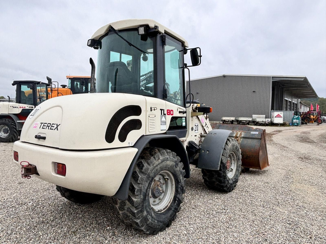Terex TL 80 - Utovarivač na kotačima: slika Terex TL 80 - Utovarivač na kotačima Terex TL 80 - Utovarivač na kotačima: slika Terex TL 80 - Utovarivač na kotačima