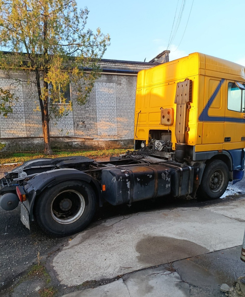 Tegljač DAF XF 95.380 S1681: slika Tegljač DAF XF 95.380 S1681 Tegljač DAF XF 95.380 S1681: slika Tegljač DAF XF 95.380 S1681