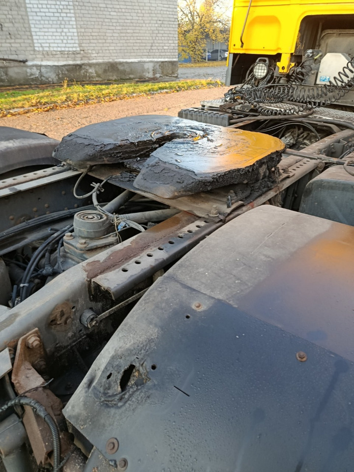 Tegljač DAF XF 95.380 S1681: slika Tegljač DAF XF 95.380 S1681 Tegljač DAF XF 95.380 S1681: slika Tegljač DAF XF 95.380 S1681