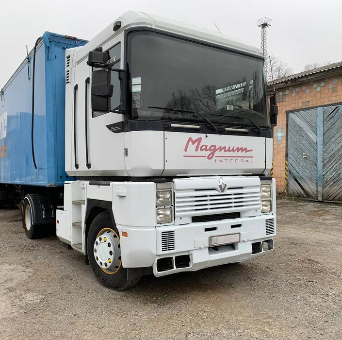 RENAULT Magnum 390 - Tegljač: slika RENAULT Magnum 390 - Tegljač RENAULT Magnum 390 - Tegljač: slika RENAULT Magnum 390 - Tegljač