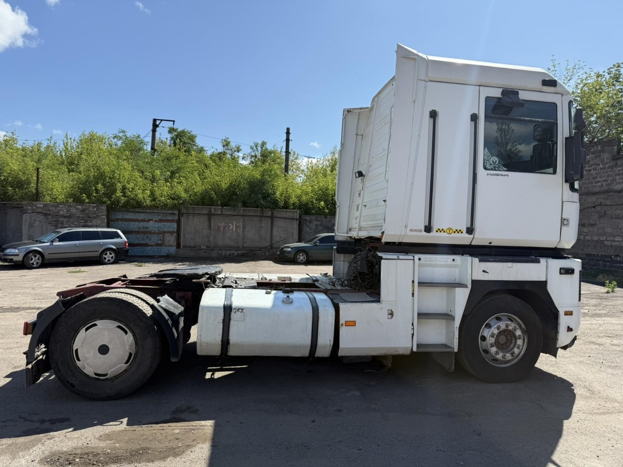 RENAULT Magnum 440 - Tegljač: slika RENAULT Magnum 440 - Tegljač RENAULT Magnum 440 - Tegljač: slika RENAULT Magnum 440 - Tegljač