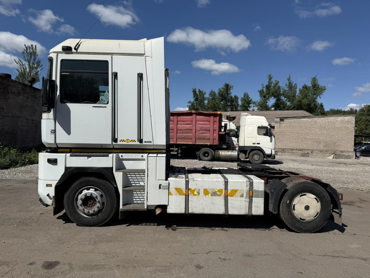 RENAULT Magnum 440 - Tegljač: slika RENAULT Magnum 440 - Tegljač RENAULT Magnum 440 - Tegljač: slika RENAULT Magnum 440 - Tegljač