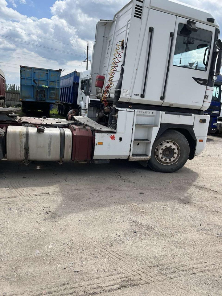 RENAULT Magnum 470 - Tegljač: slika RENAULT Magnum 470 - Tegljač RENAULT Magnum 470 - Tegljač: slika RENAULT Magnum 470 - Tegljač
