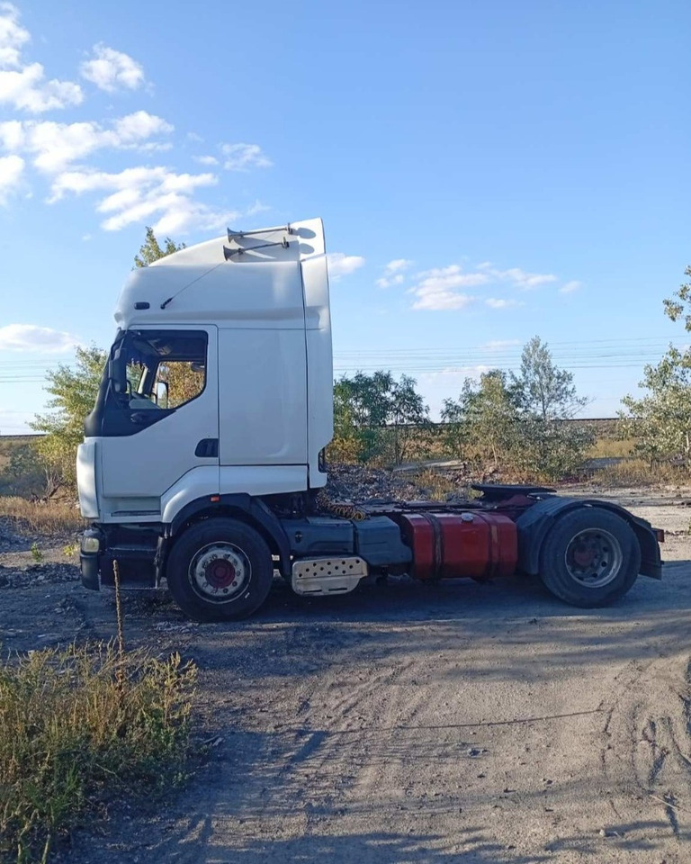 RENAULT Premium 400 - Tegljač: slika RENAULT Premium 400 - Tegljač RENAULT Premium 400 - Tegljač: slika RENAULT Premium 400 - Tegljač