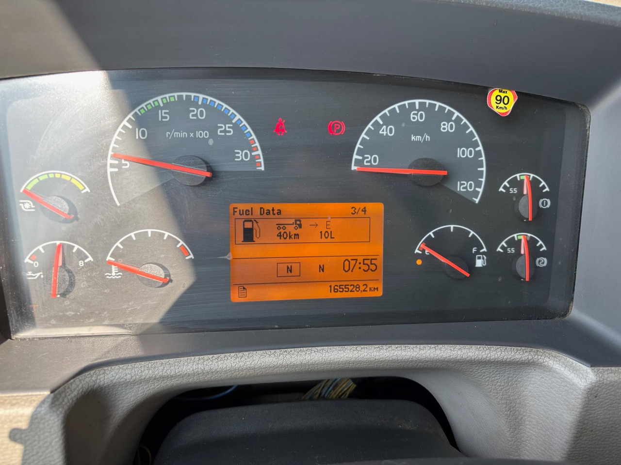 Kamion hladnjača VOLVO FL240: slika Kamion hladnjača VOLVO FL240