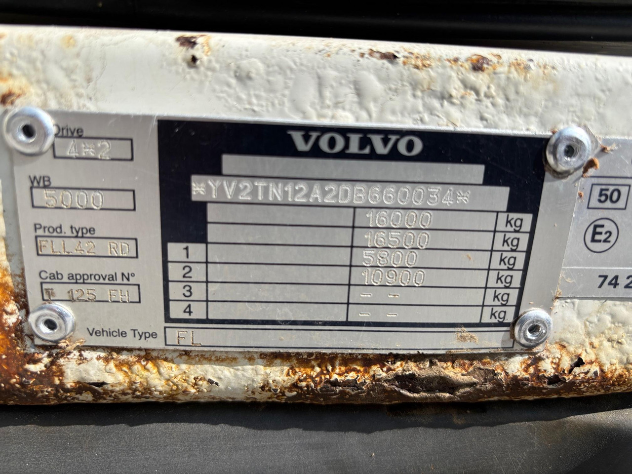 Kamion hladnjača VOLVO FL240: slika Kamion hladnjača VOLVO FL240