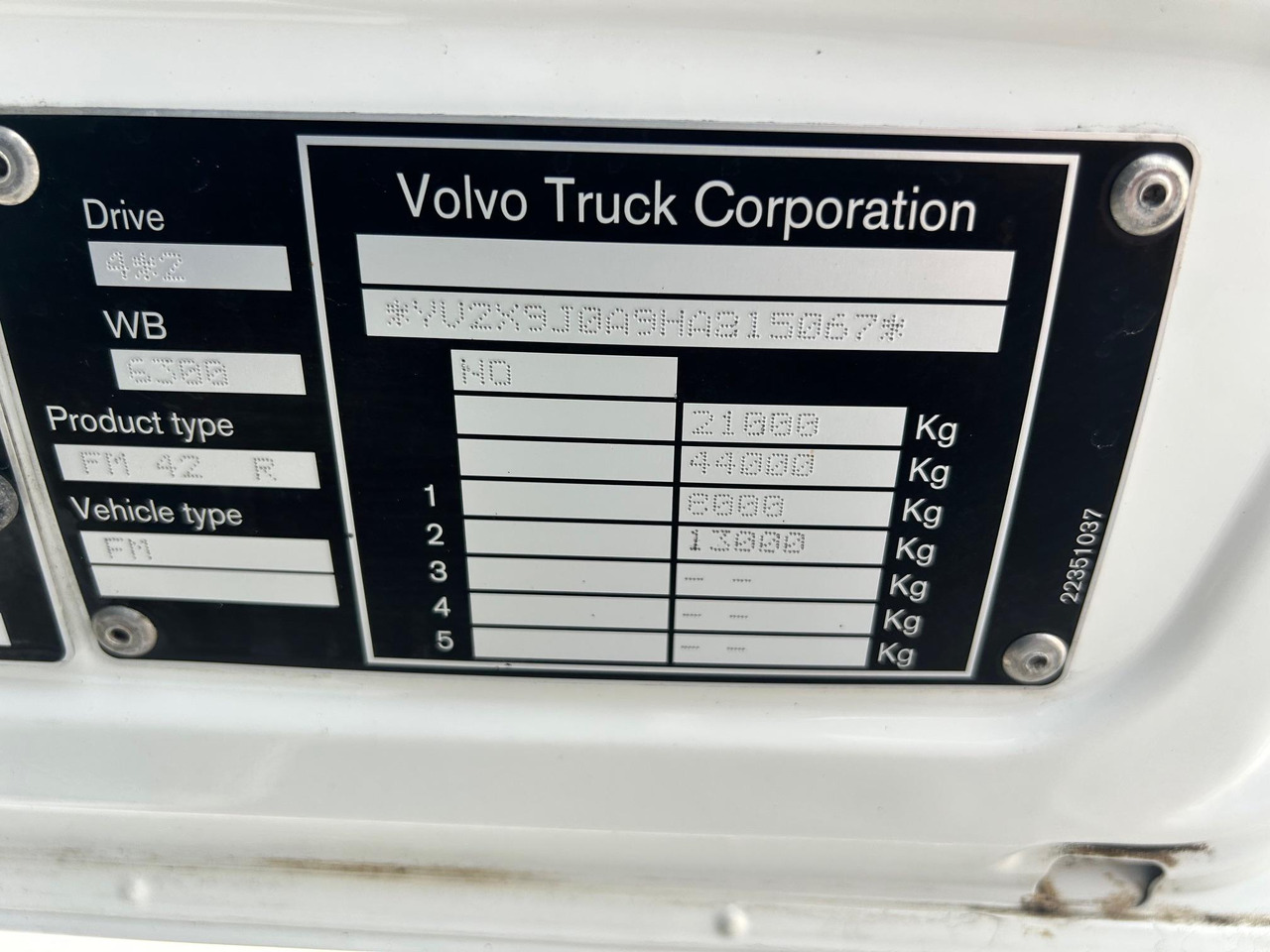 Kamion hladnjača VOLVO FM330: slika Kamion hladnjača VOLVO FM330