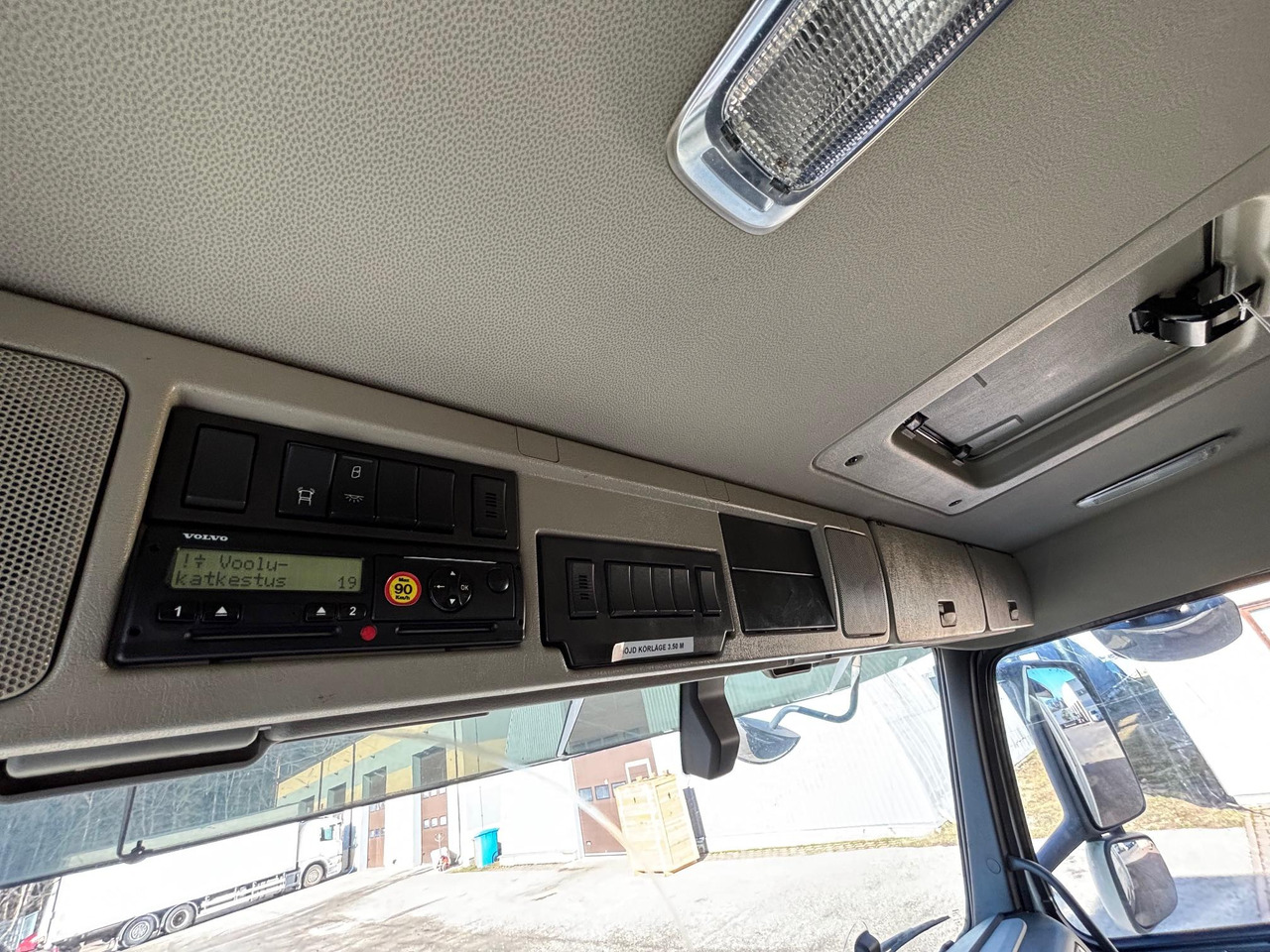 Kamion hladnjača VOLVO FM330: slika Kamion hladnjača VOLVO FM330