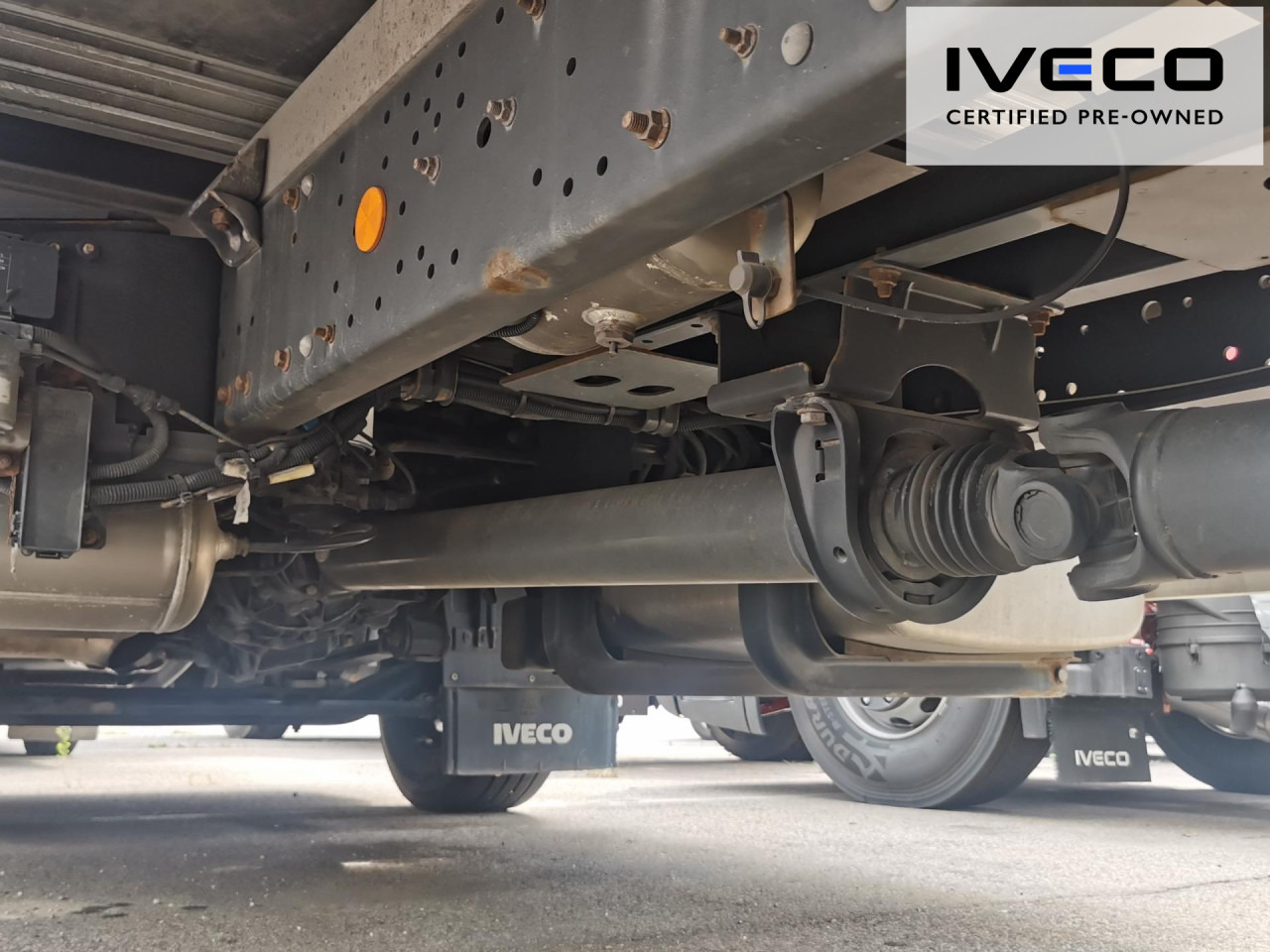 IVECO Pritsche-Schiebeplane-LBW - Kamion s ceradom: slika IVECO Pritsche-Schiebeplane-LBW - Kamion s ceradom IVECO Pritsche-Schiebeplane-LBW - Kamion s ceradom: slika IVECO Pritsche-Schiebeplane-LBW - Kamion s ceradom