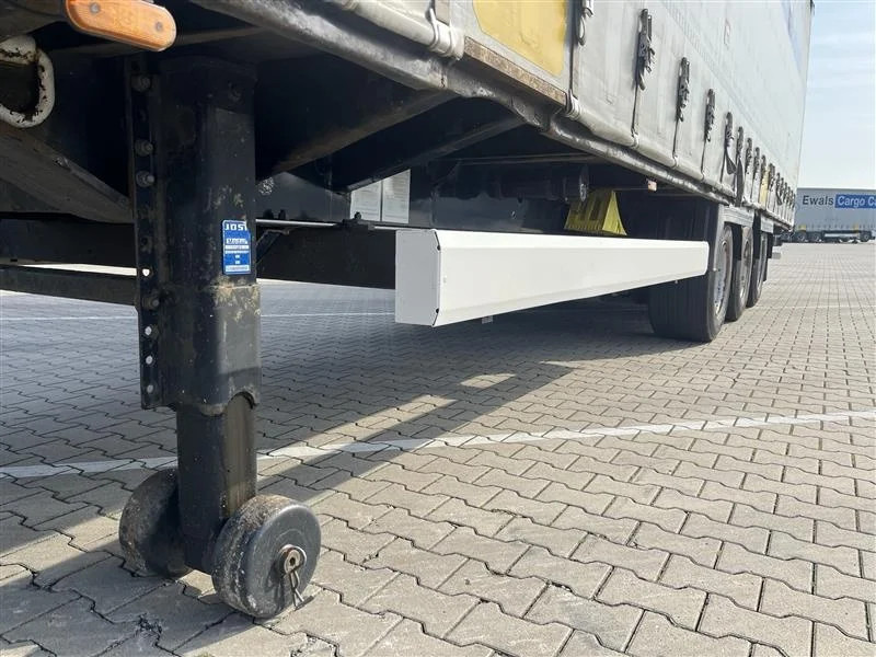 Krone 100x 2015 XL MEGA P400 HUCKEPACK - Poluprikolica sa zatvorenim sandukom: slika Krone 100x 2015 XL MEGA P400 HUCKEPACK - Poluprikolica sa zatvorenim sandukom Krone 100x 2015 XL MEGA P400 HUCKEPACK - Poluprikolica sa zatvorenim sandukom: slika Krone 100x 2015 XL MEGA P400 HUCKEPACK - Poluprikolica sa zatvorenim sandukom