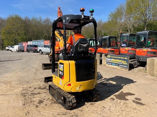 CAT 301.5 - Mini bager: slika CAT 301.5 - Mini bager CAT 301.5 - Mini bager: slika CAT 301.5 - Mini bager