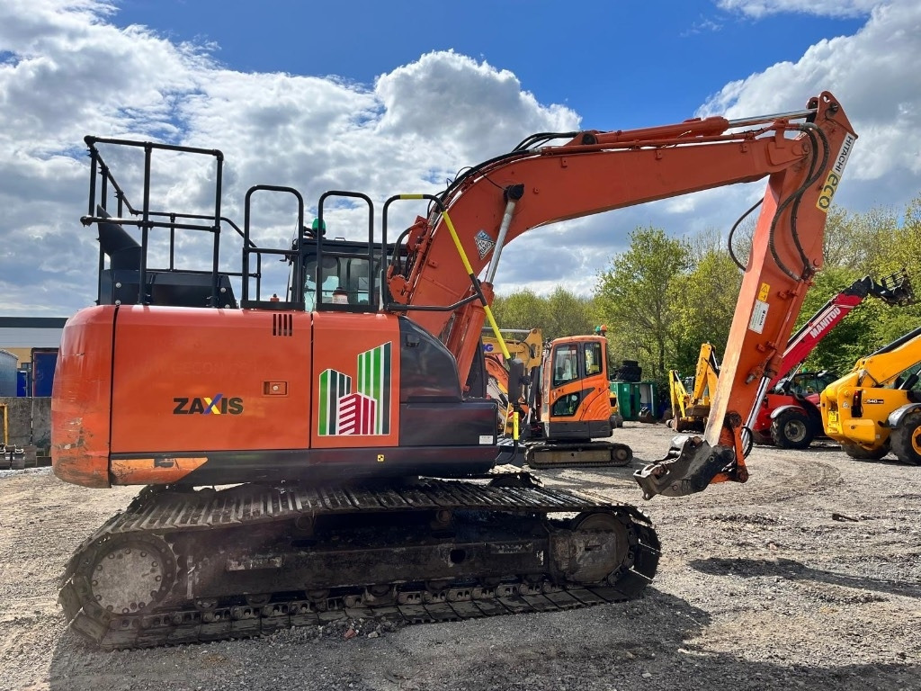 Hitachi ZX 130 LC N-6 - Bager gusjeničar: slika Hitachi ZX 130 LC N-6 - Bager gusjeničar Hitachi ZX 130 LC N-6 - Bager gusjeničar: slika Hitachi ZX 130 LC N-6 - Bager gusjeničar