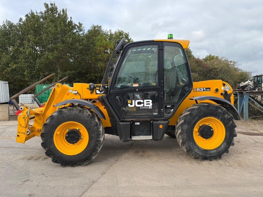 JCB 531-70 - Teleskopski rukovatelj: slika JCB 531-70 - Teleskopski rukovatelj JCB 531-70 - Teleskopski rukovatelj: slika JCB 531-70 - Teleskopski rukovatelj