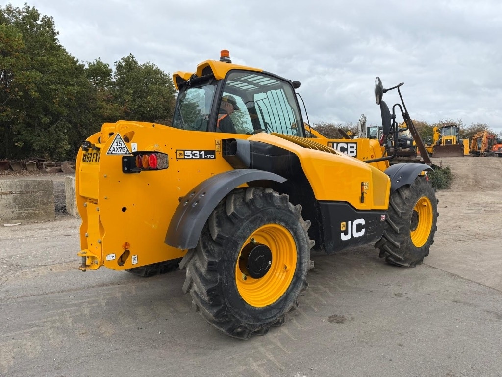 JCB 531-70 - Teleskopski rukovatelj: slika JCB 531-70 - Teleskopski rukovatelj JCB 531-70 - Teleskopski rukovatelj: slika JCB 531-70 - Teleskopski rukovatelj