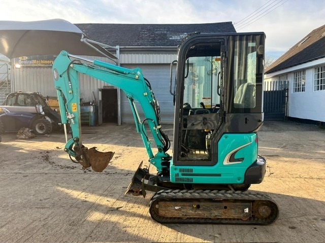 Kobelco SK 17 SR-3 - Mini bager: slika Kobelco SK 17 SR-3 - Mini bager Kobelco SK 17 SR-3 - Mini bager: slika Kobelco SK 17 SR-3 - Mini bager