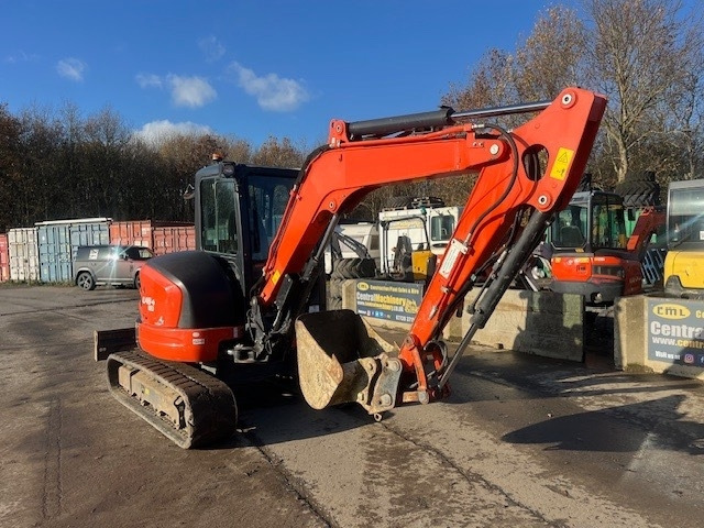 Kubota U 48-4 - Mini bager: slika Kubota U 48-4 - Mini bager Kubota U 48-4 - Mini bager: slika Kubota U 48-4 - Mini bager