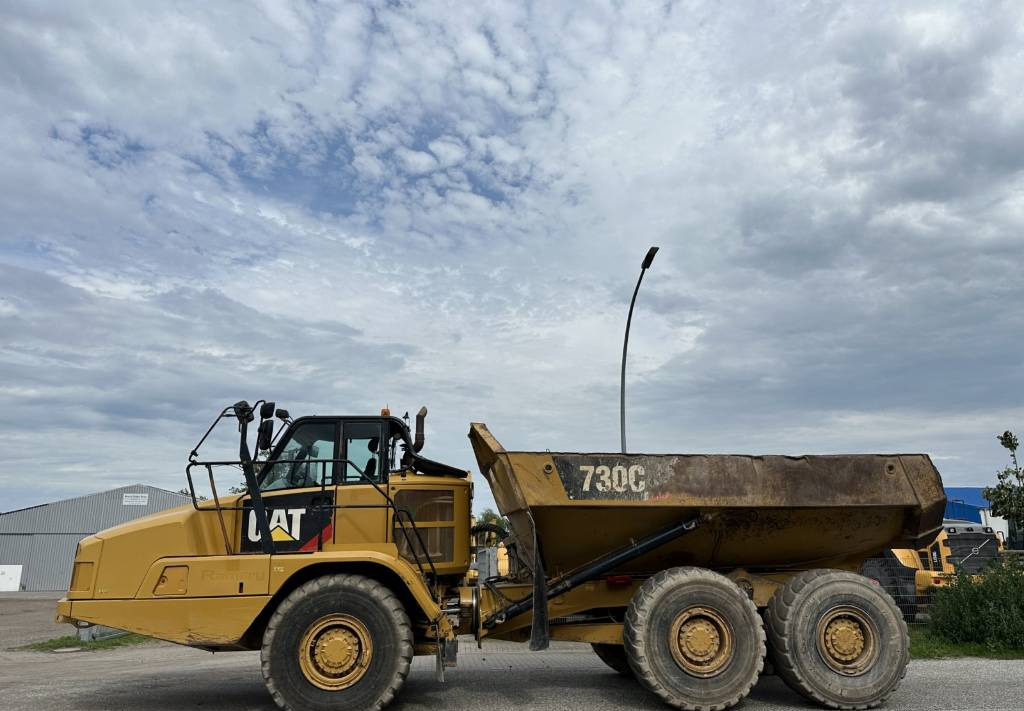 CAT 730 C Auto lubrication + Klima CE + EPA - Zglobni istovarivač: slika CAT 730 C Auto lubrication + Klima CE + EPA - Zglobni istovarivač CAT 730 C Auto lubrication + Klima CE + EPA - Zglobni istovarivač: slika CAT 730 C Auto lubrication + Klima CE + EPA - Zglobni istovarivač