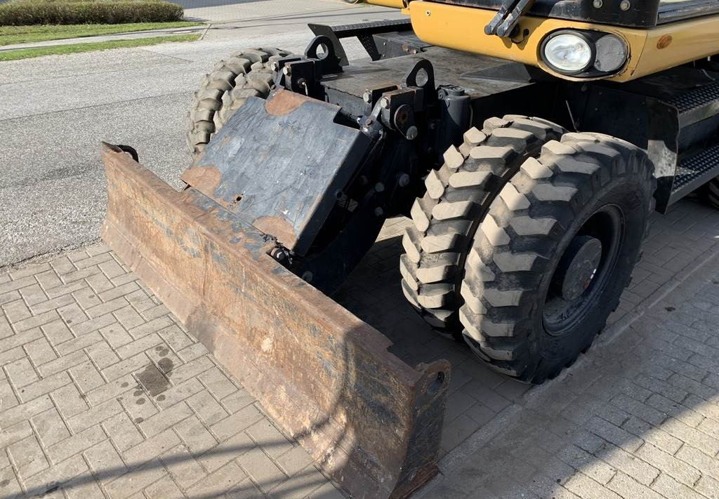 CAT M313- M315- M316 -M318 D Schild / blade - Bager na kotačima: slika CAT M313- M315- M316 -M318 D Schild / blade - Bager na kotačima CAT M313- M315- M316 -M318 D Schild / blade - Bager na kotačima: slika CAT M313- M315- M316 -M318 D Schild / blade - Bager na kotačima