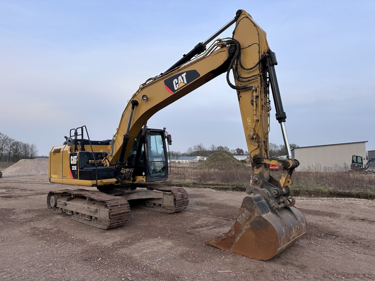CATERPILLAR 323 EL Deutsche Maschine! Top !!! - Bager gusjeničar: slika CATERPILLAR 323 EL Deutsche Maschine! Top !!! - Bager gusjeničar CATERPILLAR 323 EL Deutsche Maschine! Top !!! - Bager gusjeničar: slika CATERPILLAR 323 EL Deutsche Maschine! Top !!! - Bager gusjeničar
