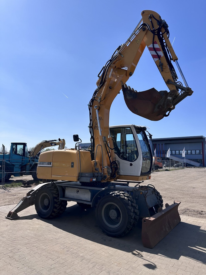 LIEBHERR A 314 All hydr. lines SW 33- 30 Km/h - Bager na kotačima: slika LIEBHERR A 314 All hydr. lines SW 33- 30 Km/h - Bager na kotačima LIEBHERR A 314 All hydr. lines SW 33- 30 Km/h - Bager na kotačima: slika LIEBHERR A 314 All hydr. lines SW 33- 30 Km/h - Bager na kotačima