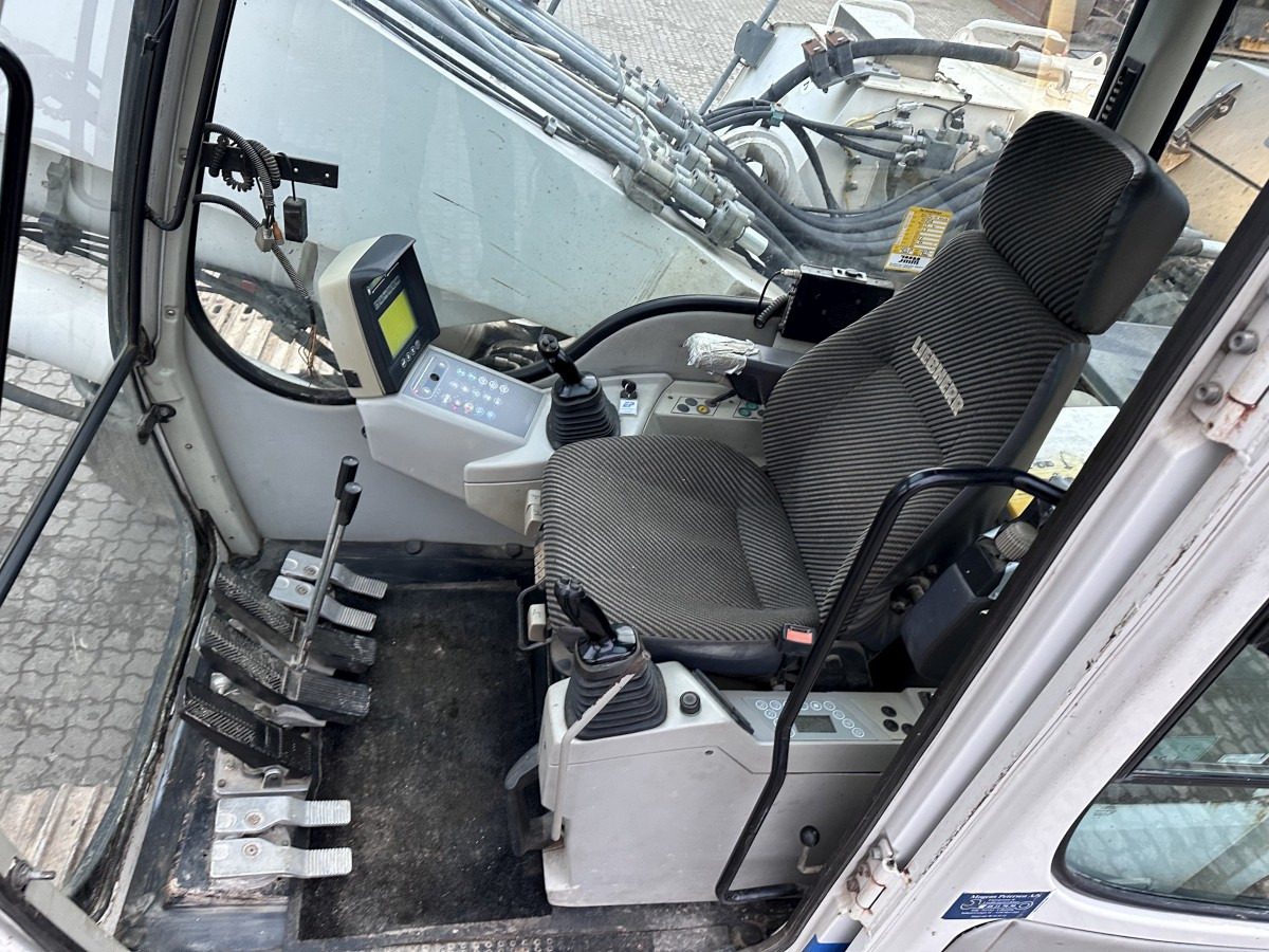 LIEBHERR R 934 C HDSL Top Zustand !!! Kein 936 - Bager gusjeničar: slika LIEBHERR R 934 C HDSL Top Zustand !!! Kein 936 - Bager gusjeničar LIEBHERR R 934 C HDSL Top Zustand !!! Kein 936 - Bager gusjeničar: slika LIEBHERR R 934 C HDSL Top Zustand !!! Kein 936 - Bager gusjeničar