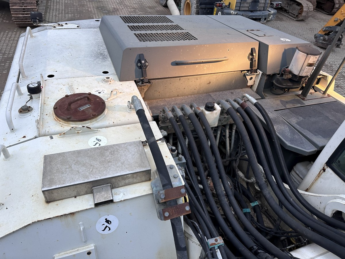 LIEBHERR R 934 C HDSL Top Zustand !!! Kein 936 - Bager gusjeničar: slika LIEBHERR R 934 C HDSL Top Zustand !!! Kein 936 - Bager gusjeničar LIEBHERR R 934 C HDSL Top Zustand !!! Kein 936 - Bager gusjeničar: slika LIEBHERR R 934 C HDSL Top Zustand !!! Kein 936 - Bager gusjeničar