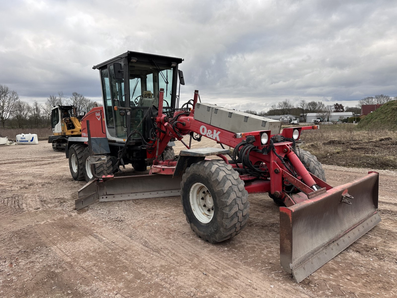 NEW HOLLAND F 106.5 - 6x6 Laser Topcon- Klima Cummins 6 Zyl. - Grejder: slika NEW HOLLAND F 106.5 - 6x6 Laser Topcon- Klima Cummins 6 Zyl. - Grejder NEW HOLLAND F 106.5 - 6x6 Laser Topcon- Klima Cummins 6 Zyl. - Grejder: slika NEW HOLLAND F 106.5 - 6x6 Laser Topcon- Klima Cummins 6 Zyl. - Grejder