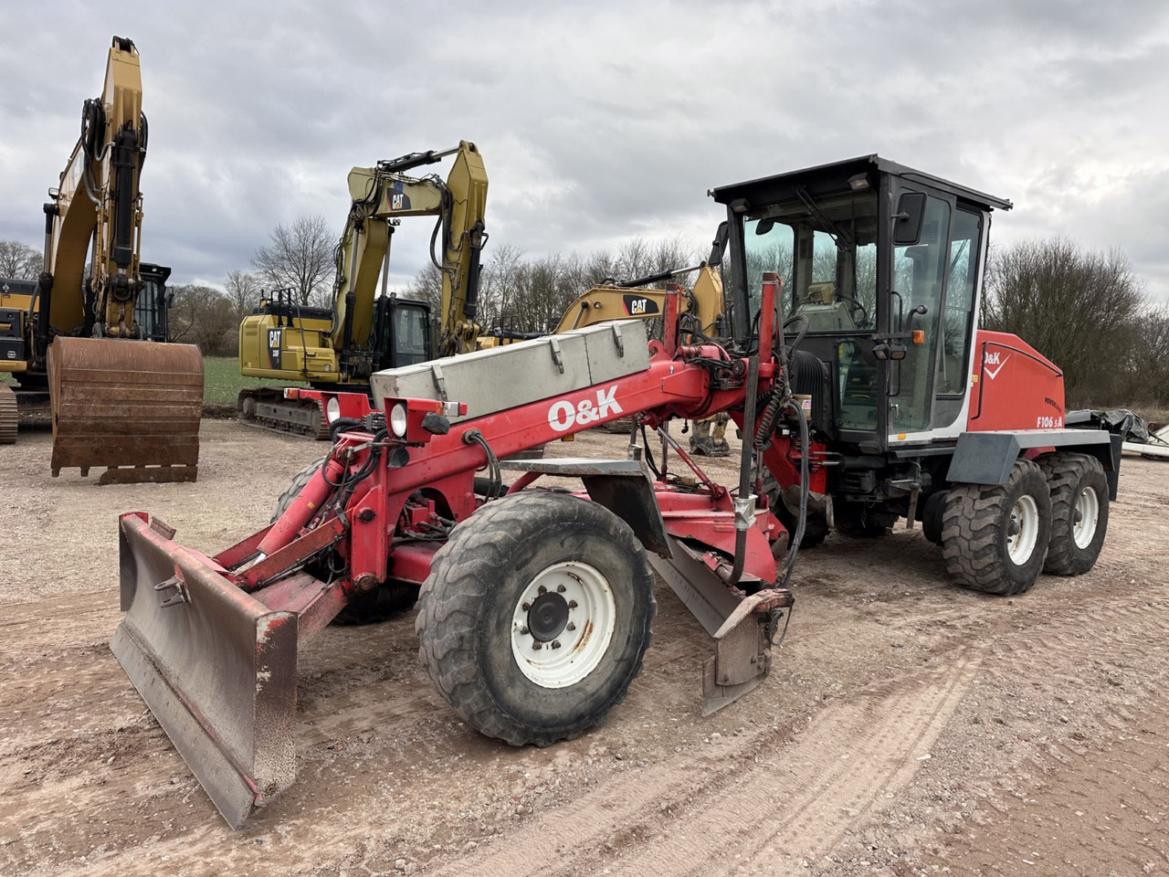 NEW HOLLAND F 106.5 - 6x6 Laser Topcon- Klima Cummins 6 Zyl. - Grejder: slika NEW HOLLAND F 106.5 - 6x6 Laser Topcon- Klima Cummins 6 Zyl. - Grejder NEW HOLLAND F 106.5 - 6x6 Laser Topcon- Klima Cummins 6 Zyl. - Grejder: slika NEW HOLLAND F 106.5 - 6x6 Laser Topcon- Klima Cummins 6 Zyl. - Grejder