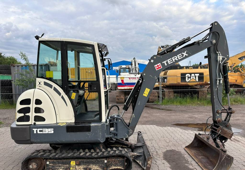 Terex TC 35 mit 3 Löffel - Mini bager: slika Terex TC 35 mit 3 Löffel - Mini bager Terex TC 35 mit 3 Löffel - Mini bager: slika Terex TC 35 mit 3 Löffel - Mini bager