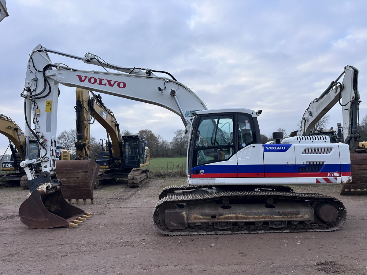VOLVO EC 220 DL German machine! - Bager: slika VOLVO EC 220 DL German machine! - Bager VOLVO EC 220 DL German machine! - Bager: slika VOLVO EC 220 DL German machine! - Bager